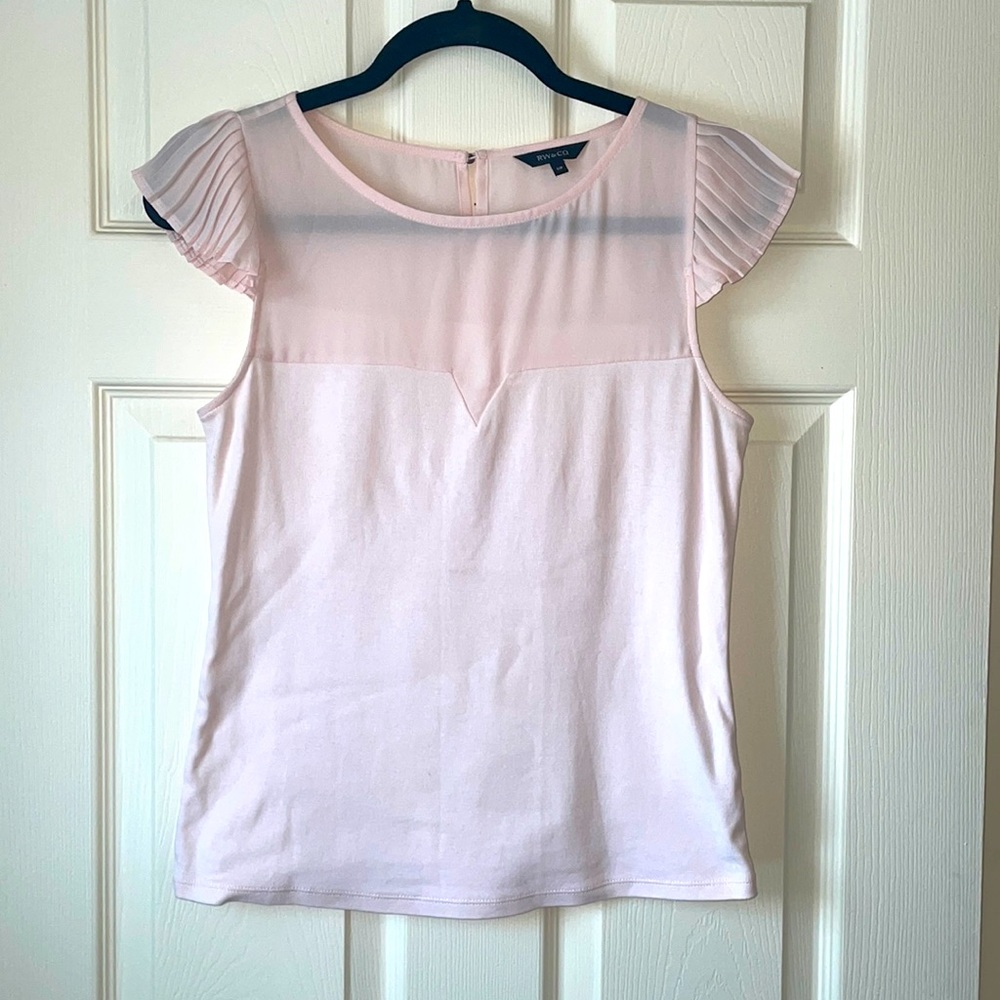 💕RW&CO women’s pink short sleeve top